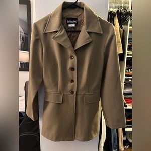 Lightweight beige casual jacket